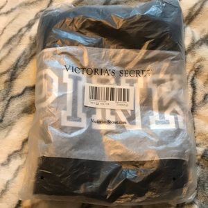 VS Pink duffel and water bottle